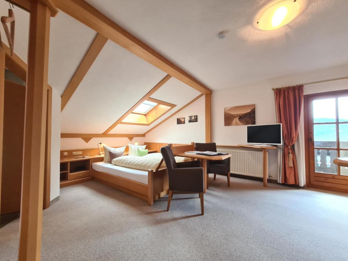 Gaestehaus Fitsch Общайг Екстериор снимка