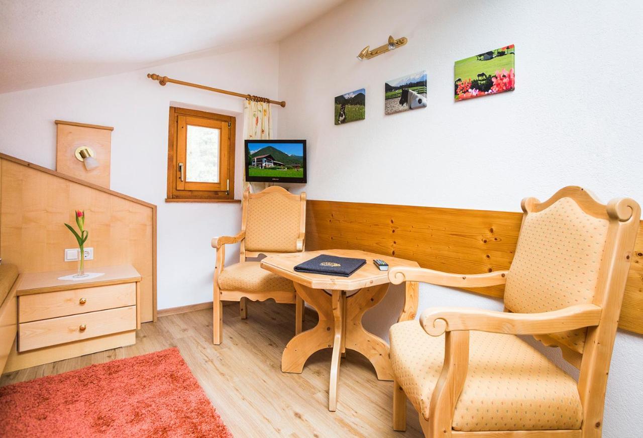 Gaestehaus Fitsch Общайг Екстериор снимка